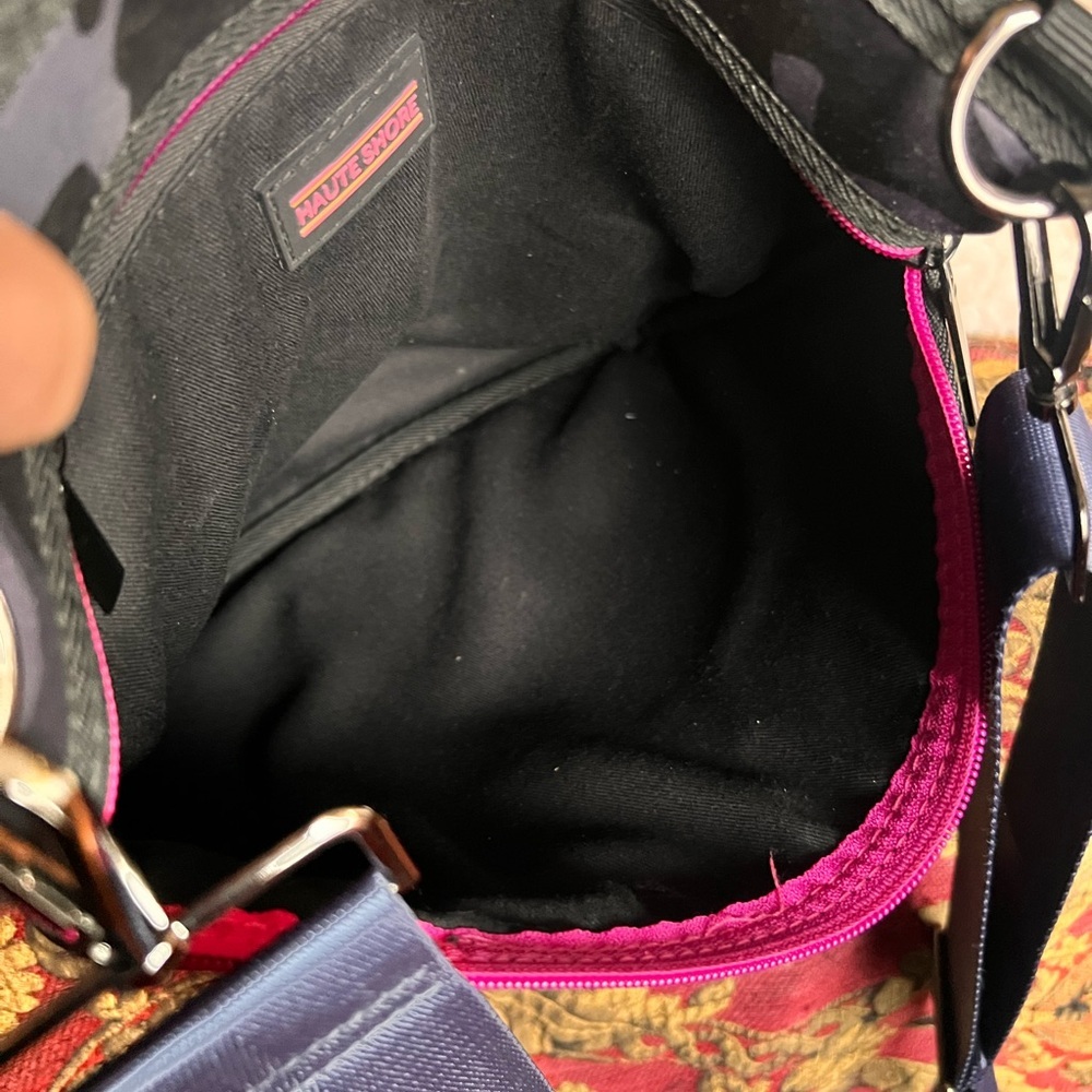 HAUTE SHORE neoprene Camouflage with Pink and Black l Accents crossbody bag - Picture 12 of 13